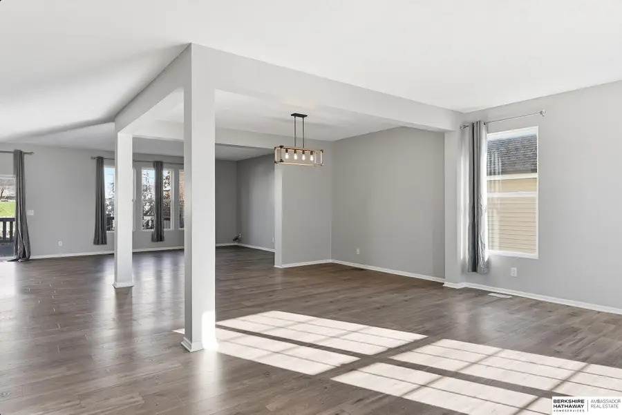 16270 Patrick Avenue, Omaha, NE 68116 - Image #3