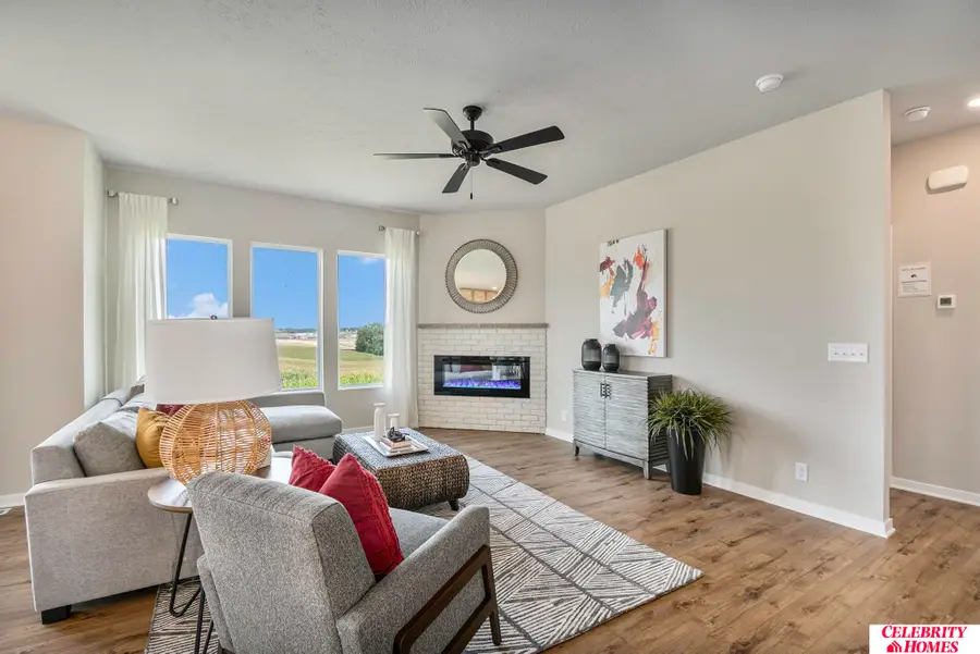 11154 Reynolds Street, Omaha, NE 68142 - Image #3