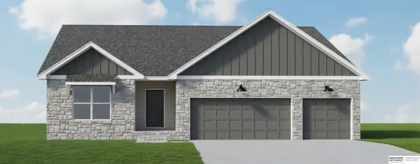 5114 Pinehill Road, Bellevue, NE 68133