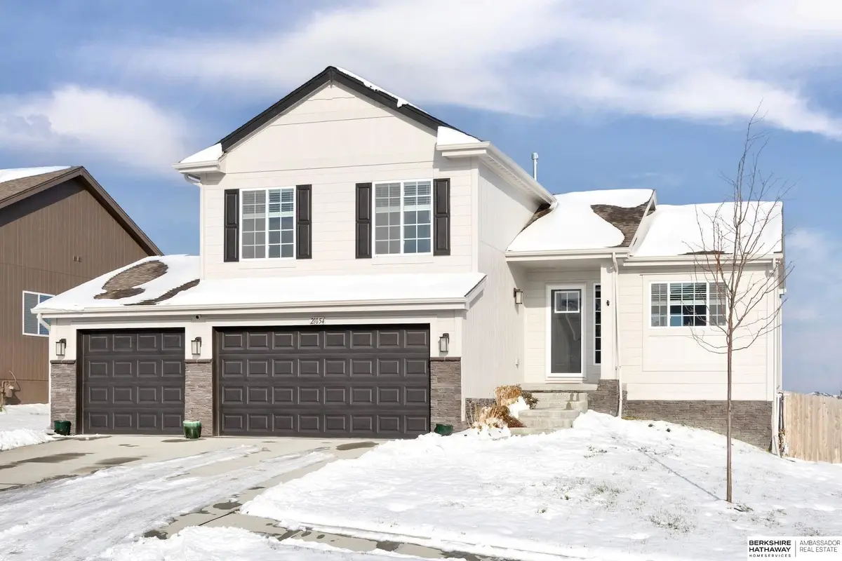 21054 Madison Street, Elkhorn, NE 68022 - Image #1