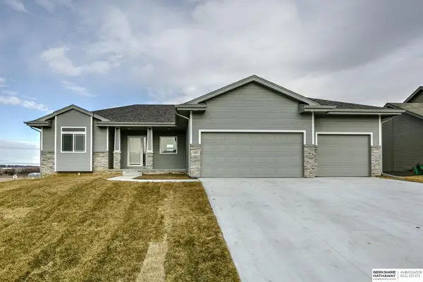 12203 Daniell Road, Bellevue, NE 68123