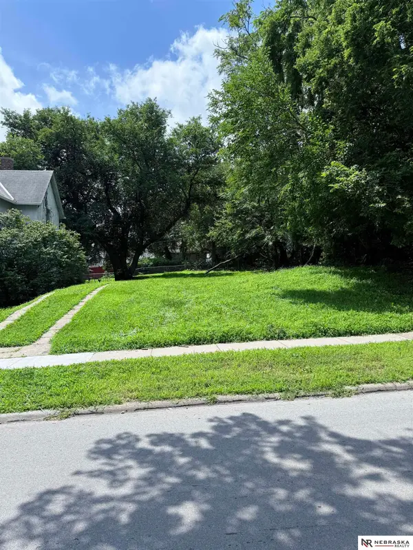 3837 Decatur Street, Omaha, NE 68111