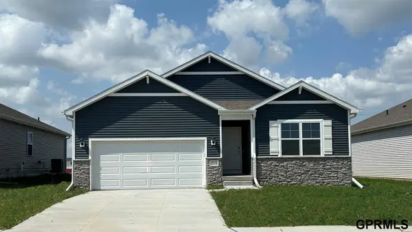 16329 Willit Street, Bennington, NE 68007