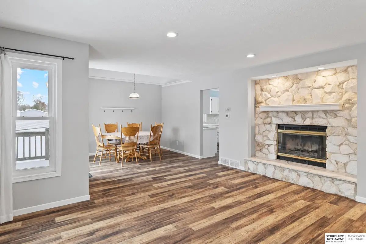 17919 Nicholas Road, Plattsmouth, NE 68048 - Image #1