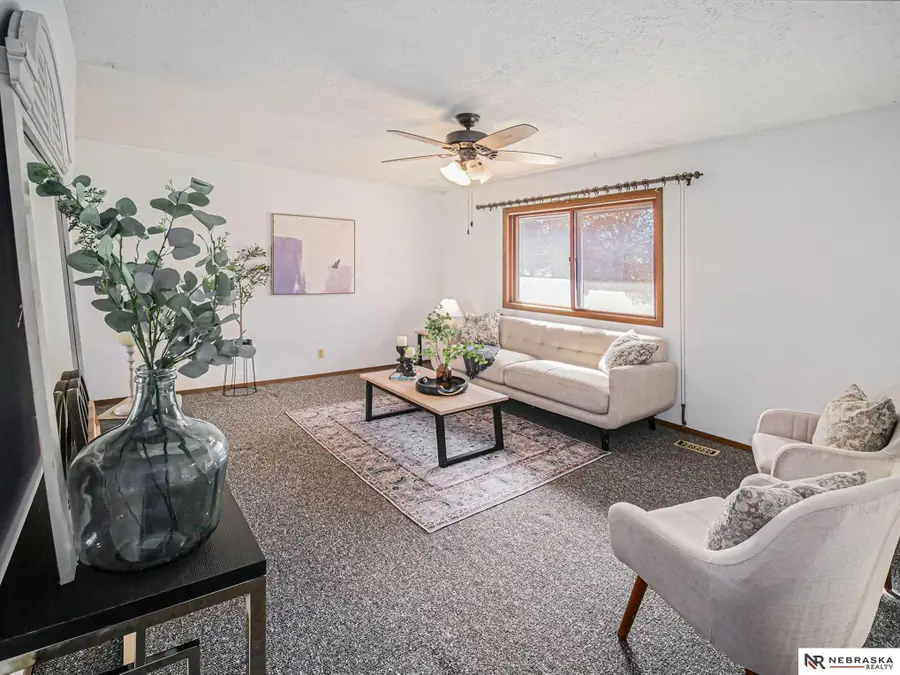 5044 Grassridge Road, Lincoln, NE 68512 - Image #2