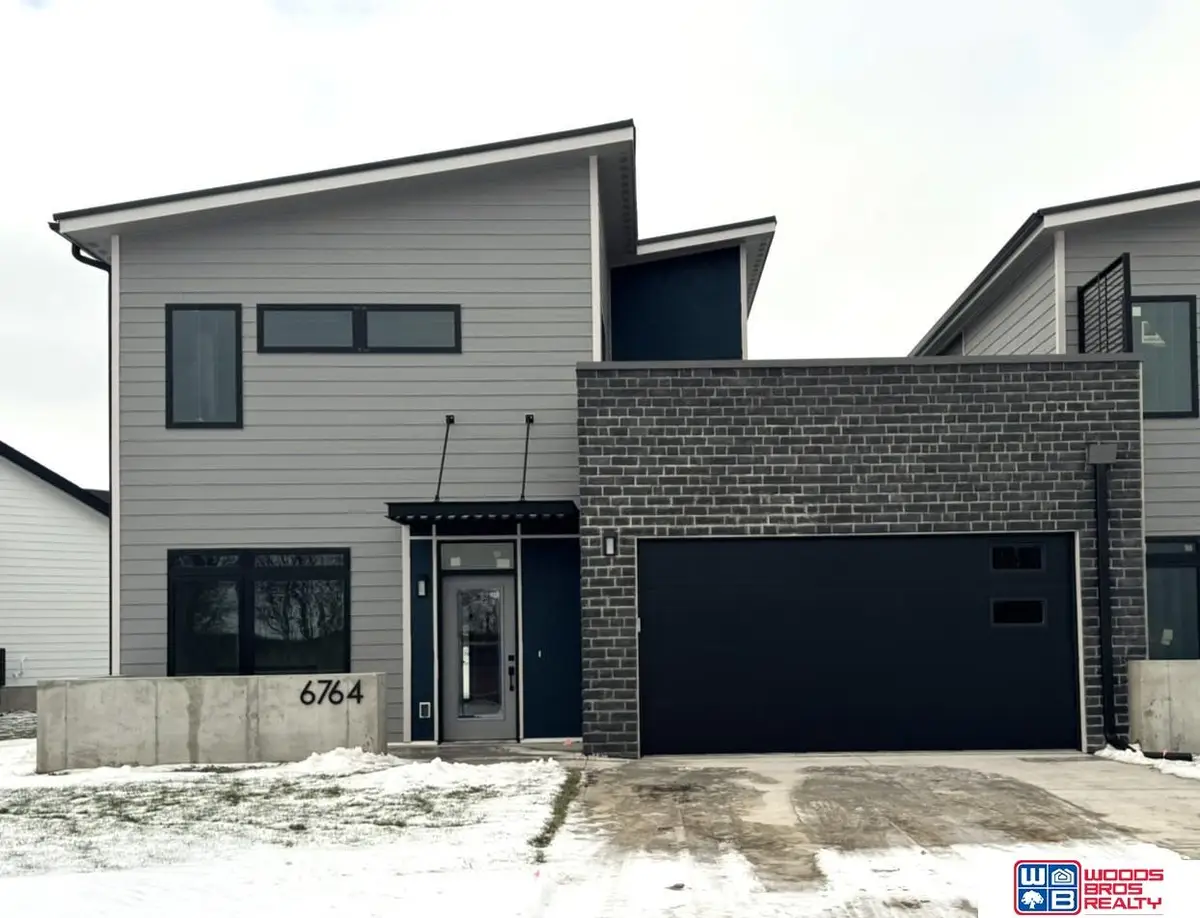 6764 Shadow Ridge Place, Columbus, NE 68601 - Image #1
