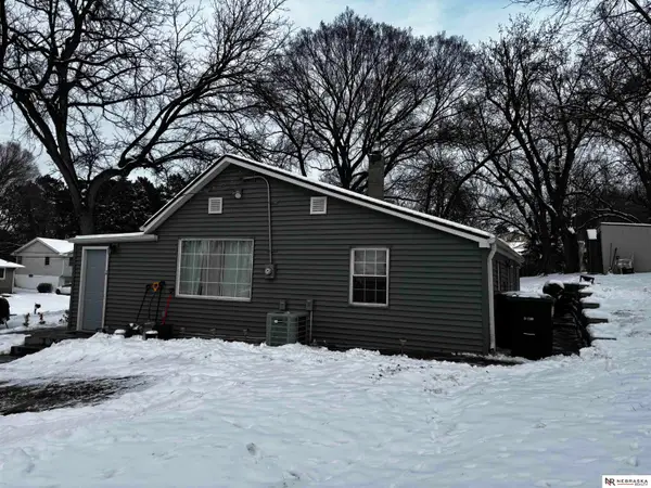 7343 Lake Street, Omaha, NE 68134