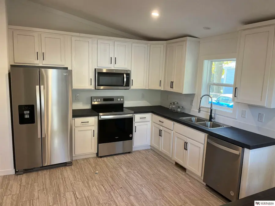 6775 Hamilton Street, Omaha, NE 68132 - Image #2