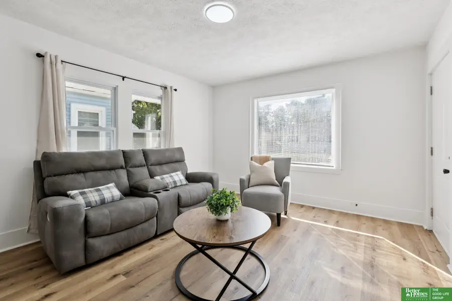 4234 Pinkney Street, Omaha, NE 68111 - Image #3