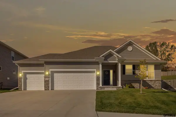 7358 S 185 Street, Omaha, NE 68136