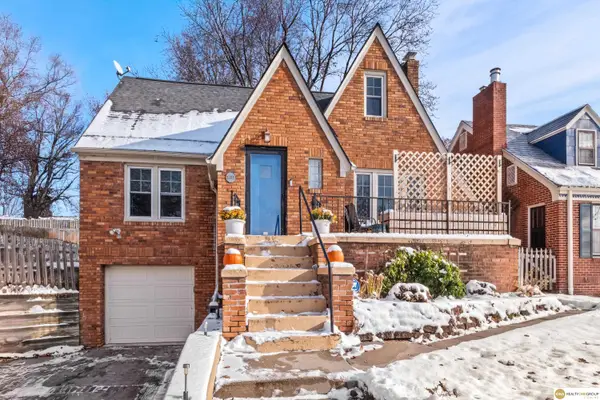 1705 N 49th Street, Omaha, NE 68104