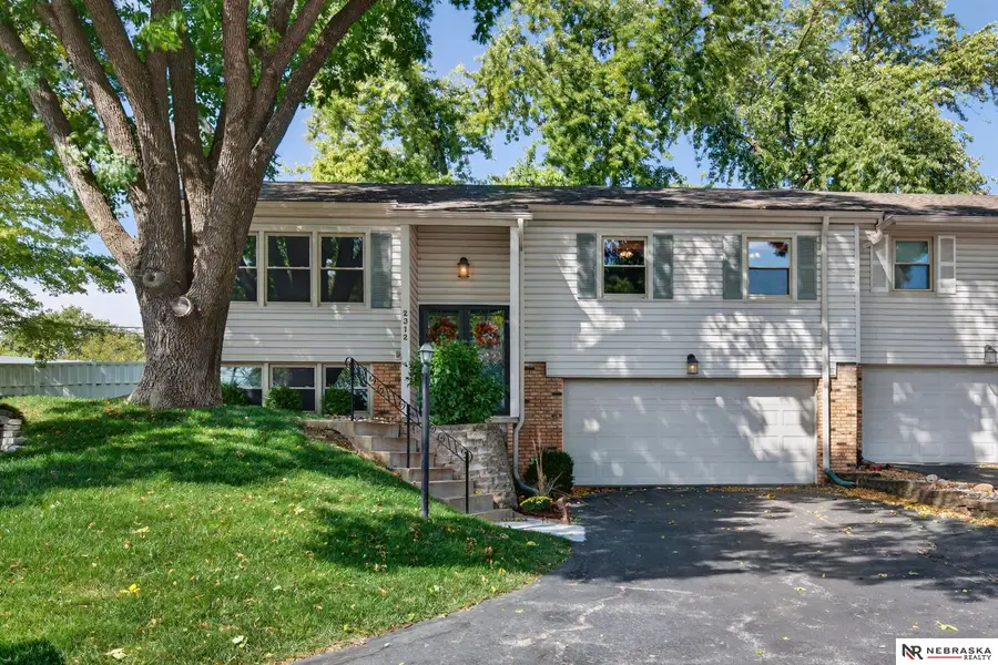 2312 S 119th Court, Omaha, NE 68144 - Image #2