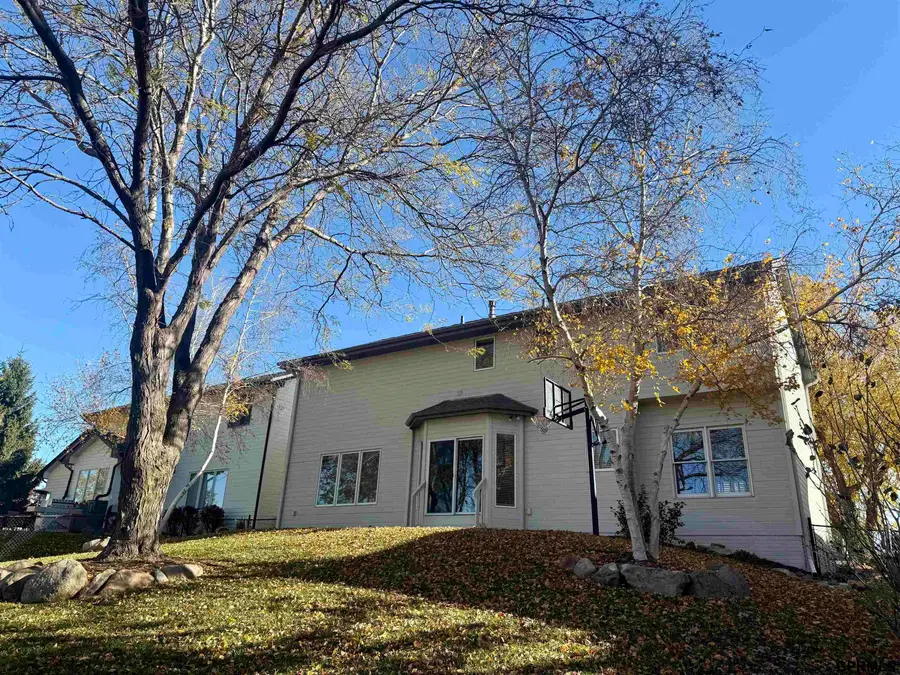 2014 S 199th Street, Omaha, NE 68130 - Image #3