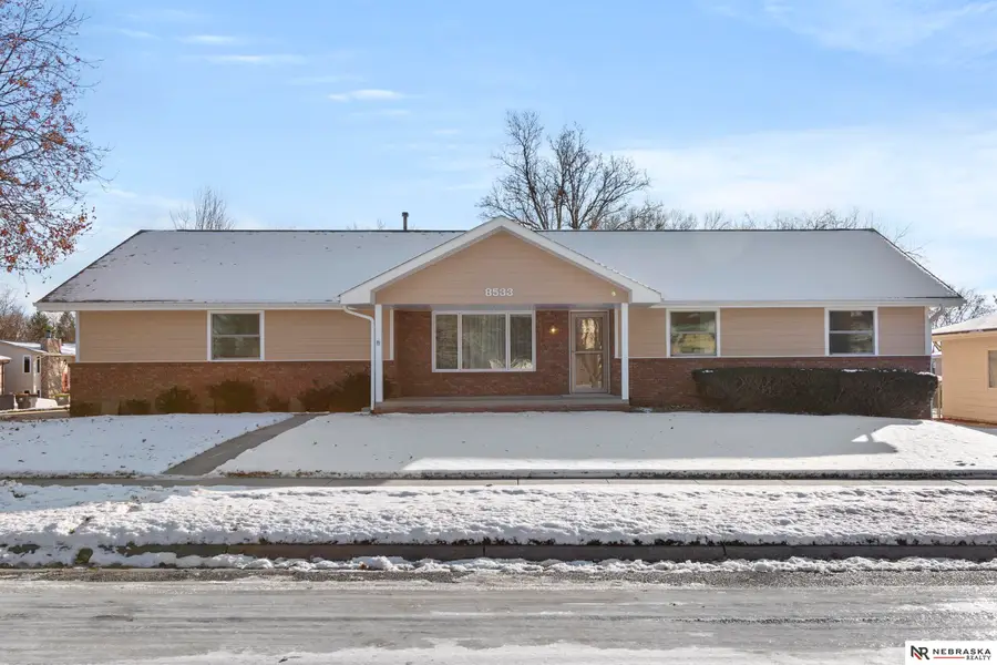 8533 Sunbeam Lane, Lincoln, NE 68505 - Image #2