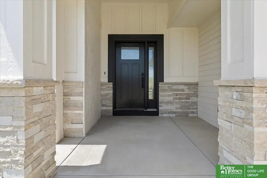 10903 S 102nd Street, Papillion, NE 68046 - Image #2