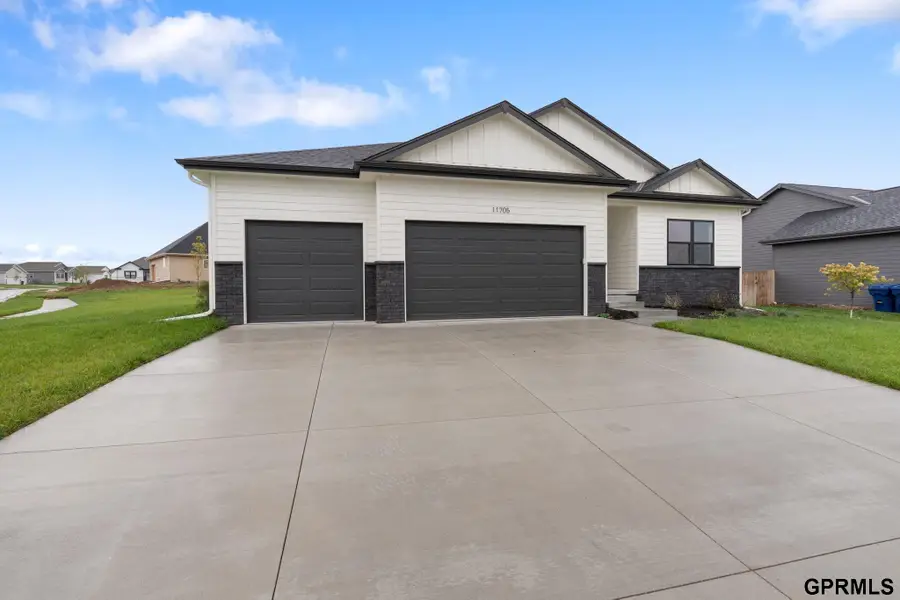 21858 Amber Circle, Gretna, NE 68028 - Image #3