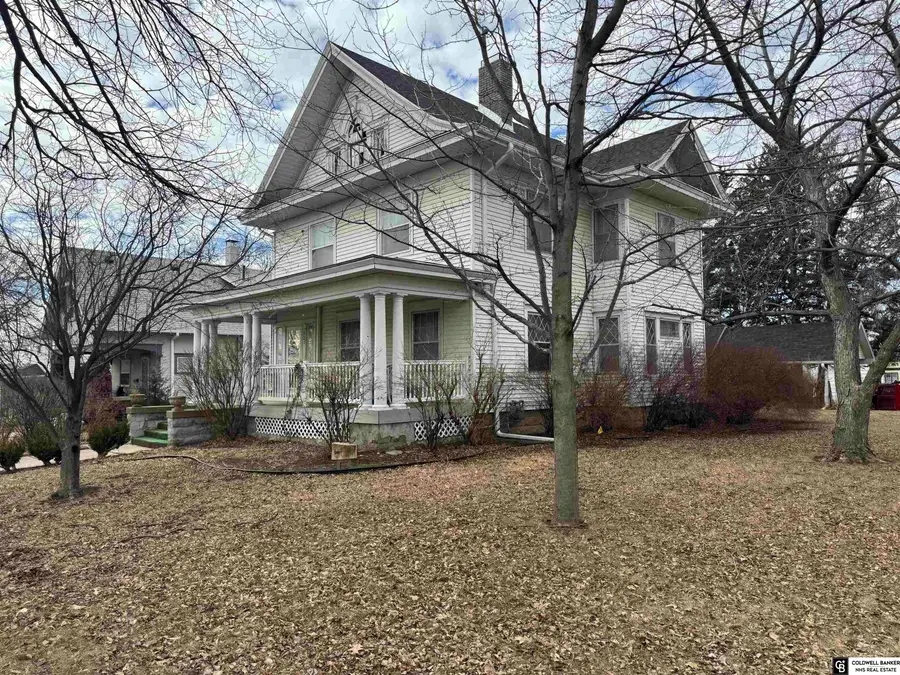 927 N Beaver Avenue, York, NE 68467 - Image #2