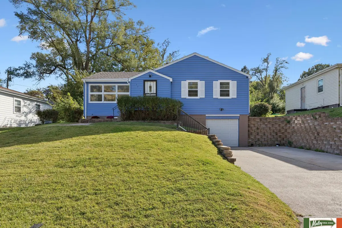 4013 Newport Avenue, Omaha, NE 68116 - Image #1