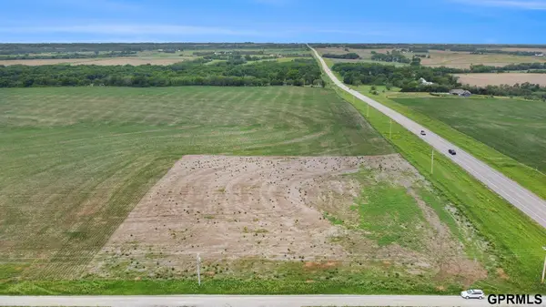 5231 West Roca Road, Martell, NE 68404