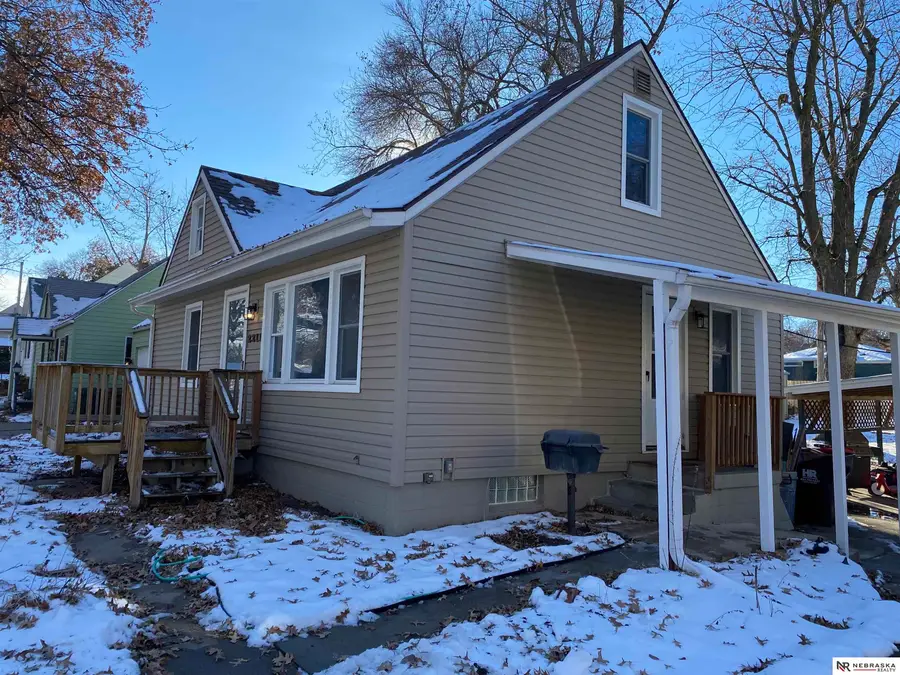 2211 S 37th Street, Lincoln, NE 68506 - Image #2