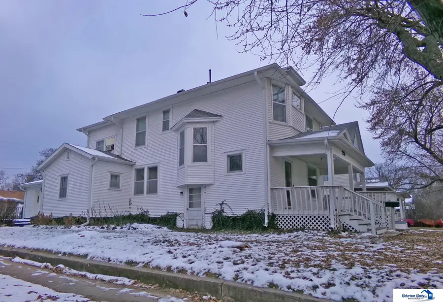 724 N 10th Street, Beatrice, NE 68310 - Image #2