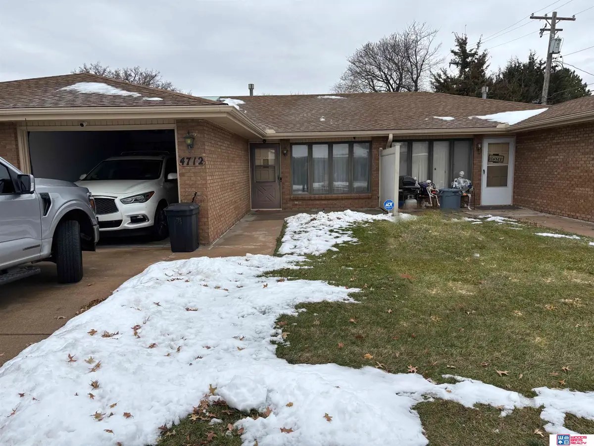 4712 Livingston Place, Lincoln, NE 68510 - Image #1