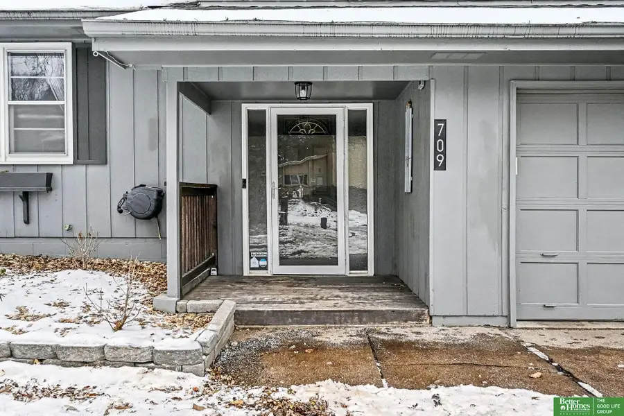 709 Sherman Drive, Bellevue, NE 68005 - Image #2