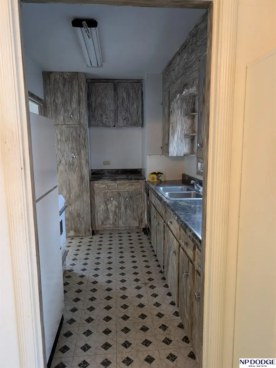 878 S 32nd Street, Lincoln, NE 68510 - Image #3