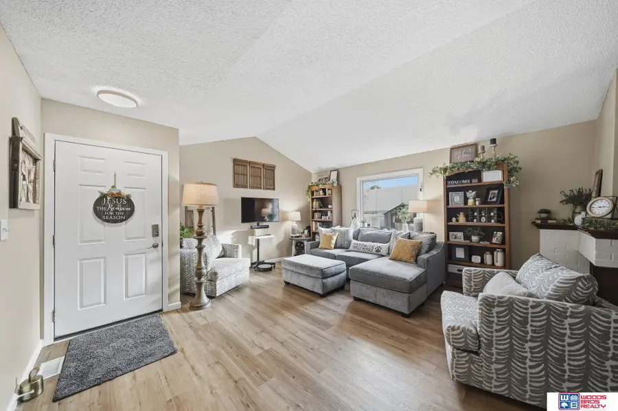 1827 Normandy Lane, Lincoln, NE 68512 - Image #3