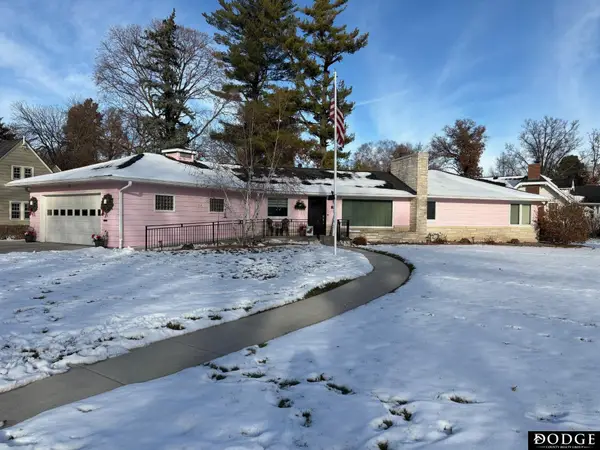 1915 N Nye Drive N, Fremont, NE 68025