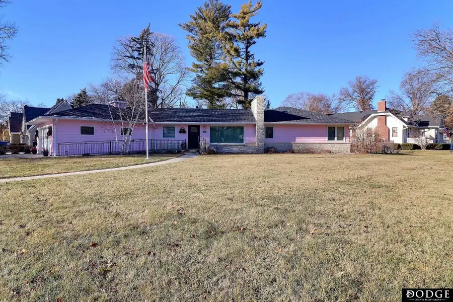 1915 N Nye Drive N, Fremont, NE 68025 - Image #2