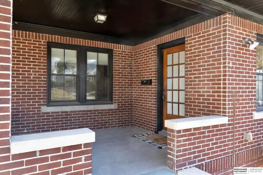 311 N 36th Avenue, Omaha, NE 68131 - Image #2