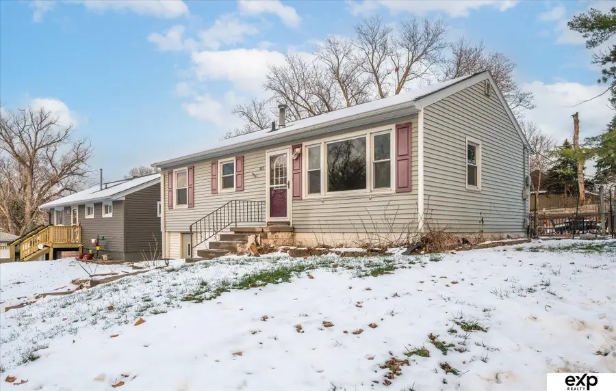 305 Hillcrest Drive, Plattsmouth, NE 68048 - Image #2