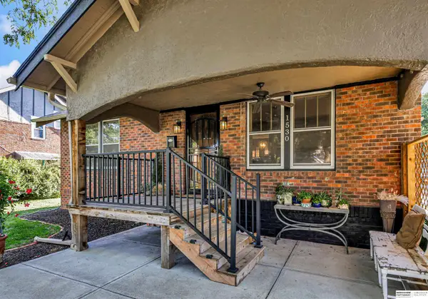 1530 N 52nd Street, Omaha, NE 68104