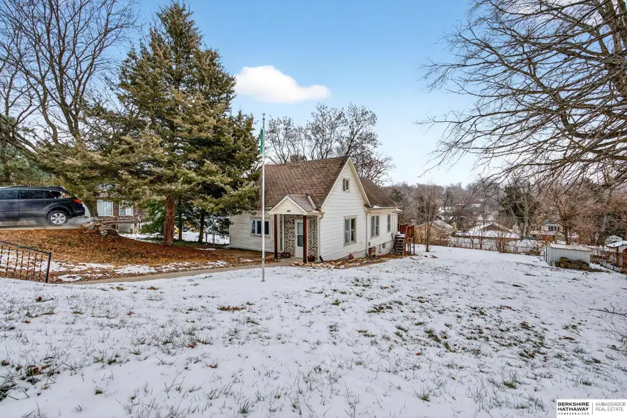 5609 S 52 Street, Omaha, NE 68117 - Image #3