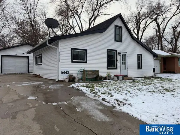 5443 Pioneers Boulevard, Lincoln, NE 68506