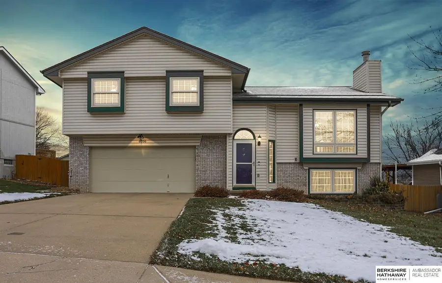 6706 Hillcrest Lane, La Vista, NE 68128 - Image #2