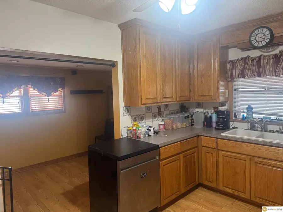 1102 S Broad Street, Fremont, NE 68025 - Image #2
