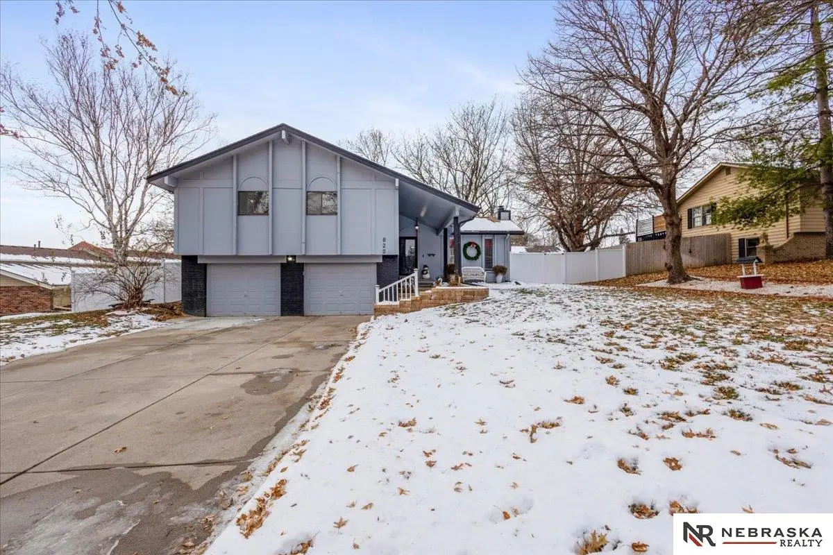 820 N 121st Street, Omaha, NE 68154 - Image #1