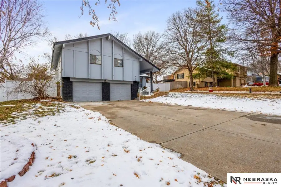 820 N 121st Street, Omaha, NE 68154 - Image #3