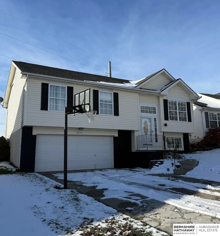 16733 Patrick Avenue, Omaha, NE 68116 - Image #3