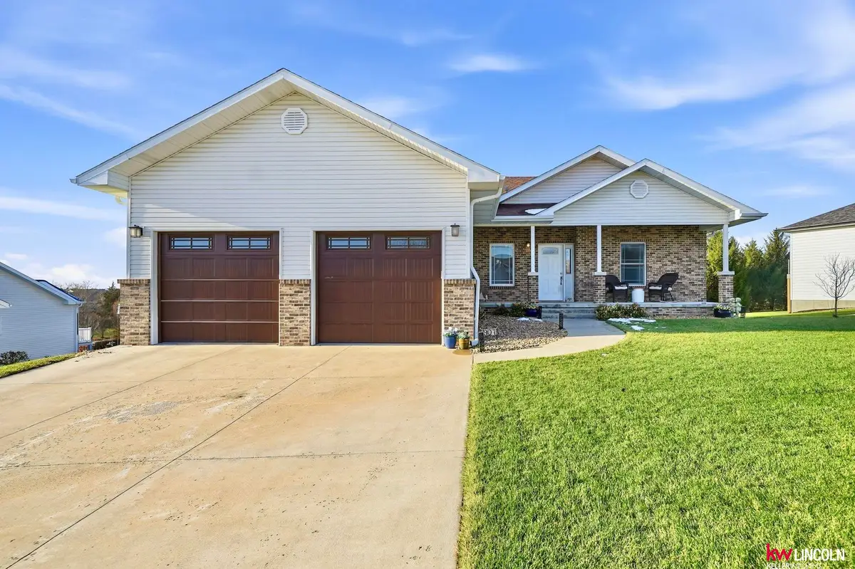 907 S 25th Street, Beatrice, NE 68310 - Image #1