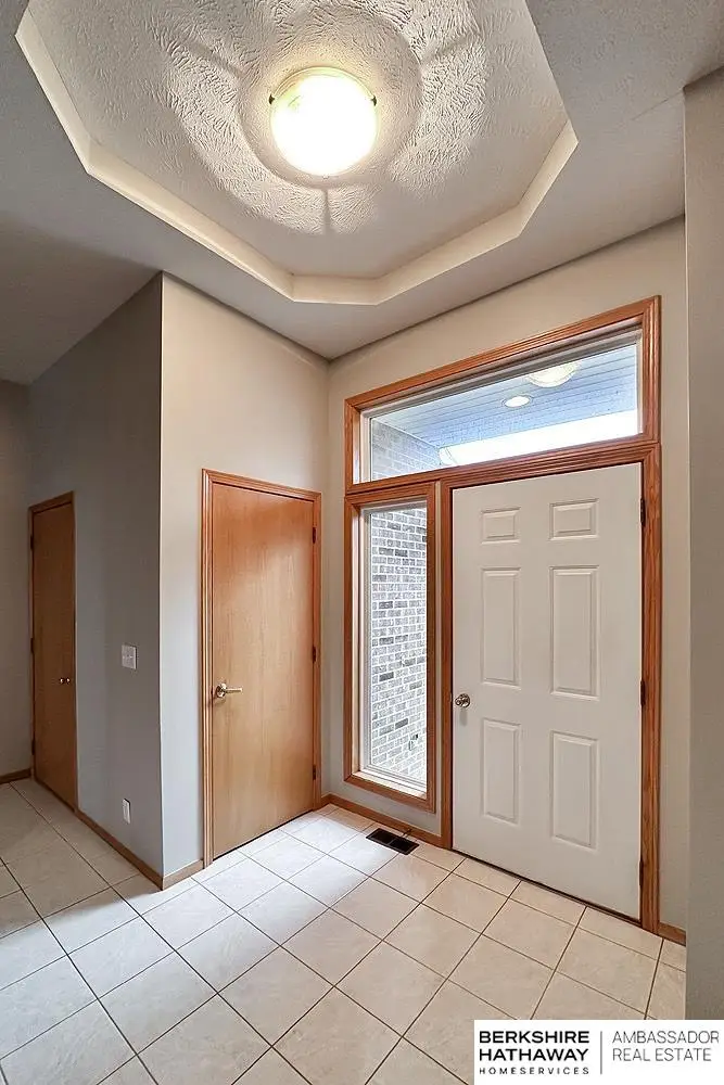 17130 Cypress Street, Omaha, NE 68136 - Image #3