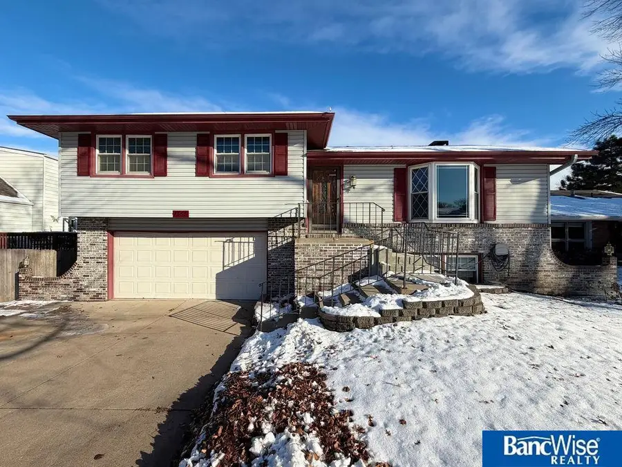 7363 Yosemite Drive, Lincoln, NE 68507 - Image #2