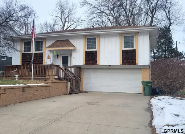 410 Robinson Avenue, Bellevue, NE 68005