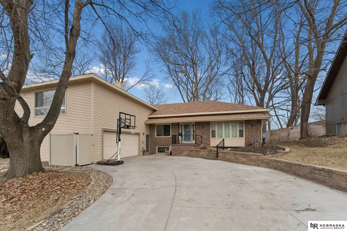 601 N Martin Drive, Bellevue, NE 68005 - Image #1