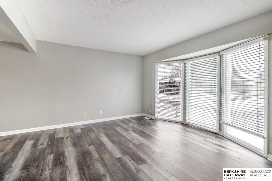 13402 S 34 Street, Bellevue, NE 68123 - Image #2