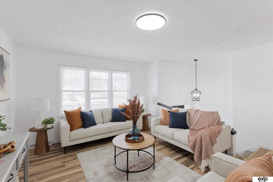 4829 Terrace Drive, Omaha, NE 68134 - Image #3