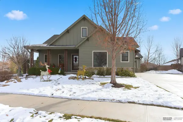 21977 Brookside Avenue, Elkhorn, NE 68022