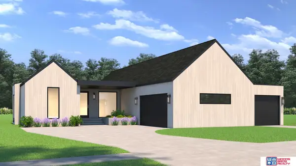 8525 Birkett Drive, Lincoln, NE 68526